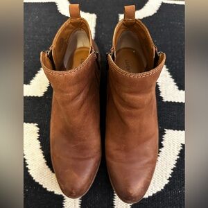 Lucky Brand Basel women ankle booties